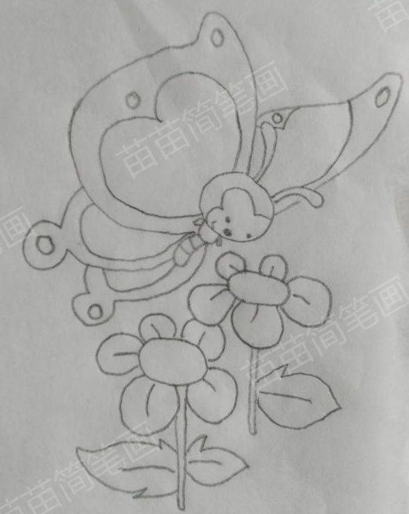 小蝴蝶简笔画教程：简单又可爱的画法